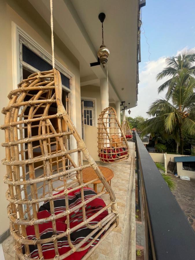 Habibi Hostel & Restaurant Unawatuna Exterior foto